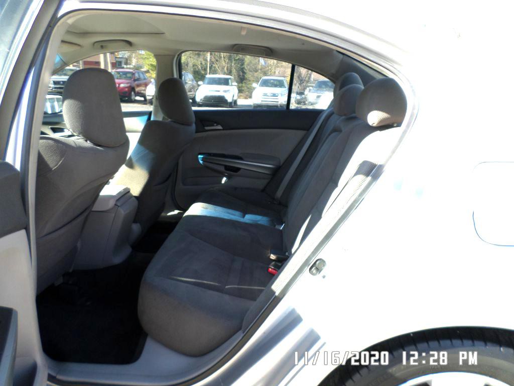 2009 Honda Accord Image 7