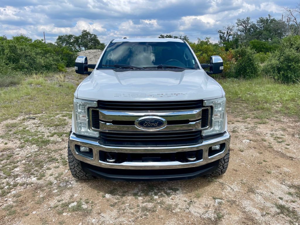 2017 Ford F-350 Image 2