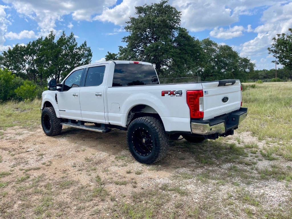 2017 Ford F-350 Image 6