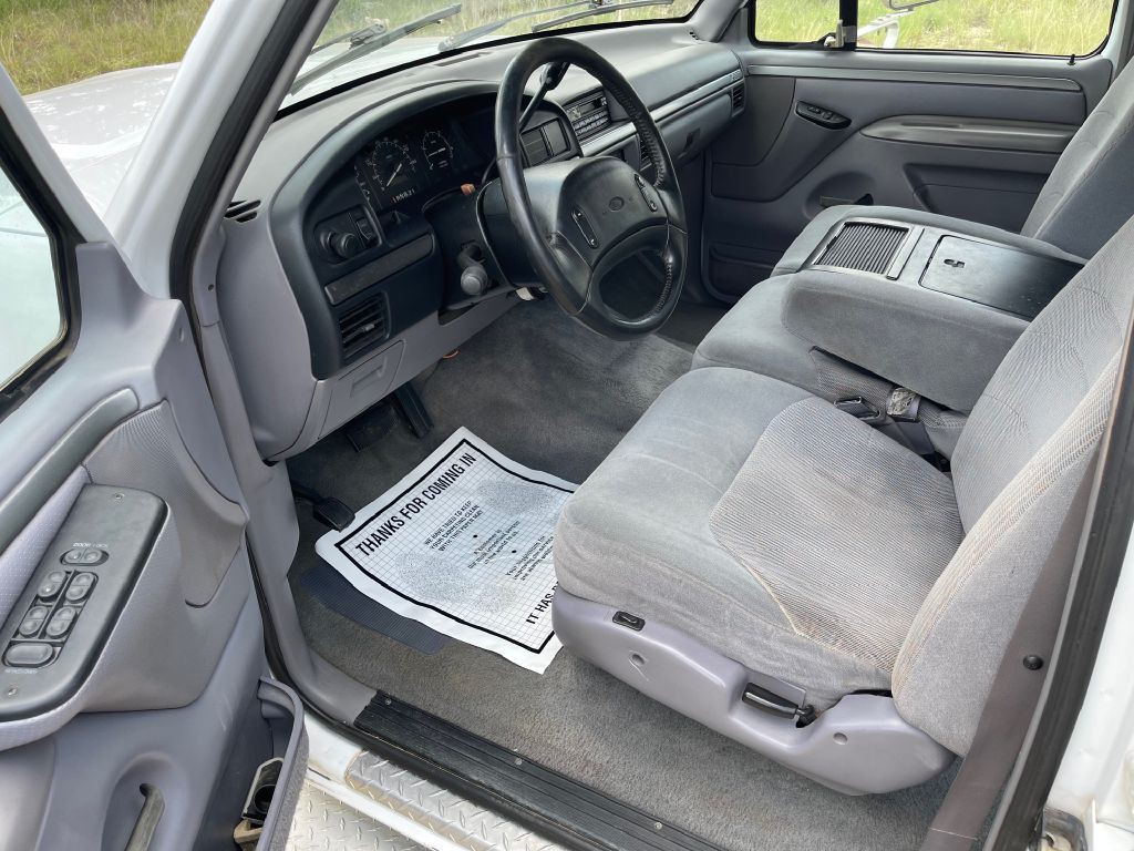 1995 Ford F-350 Image 9