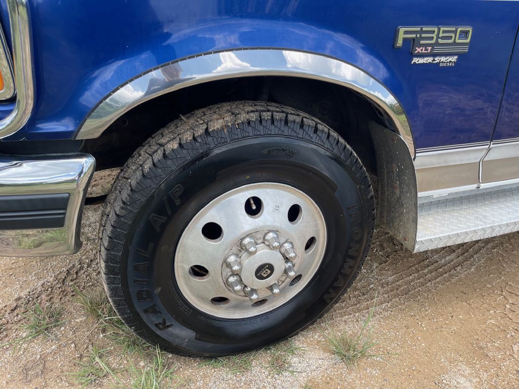 1995 Ford F-350 Image 14