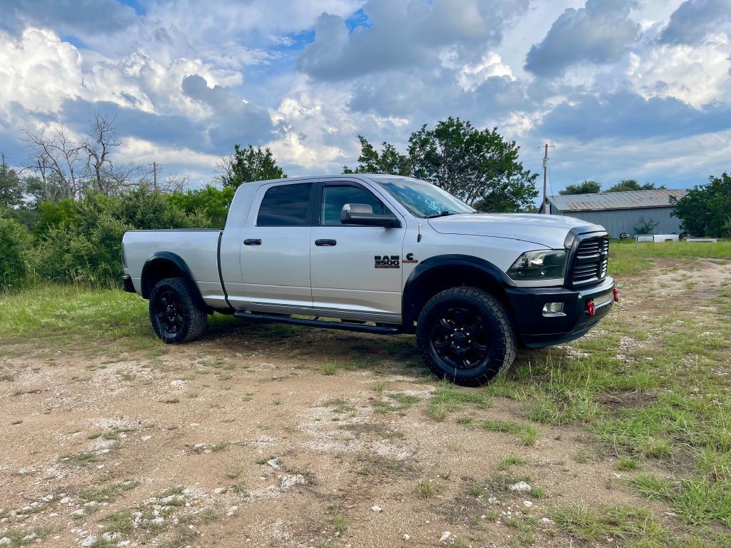2016 RAM 3500 Image 3