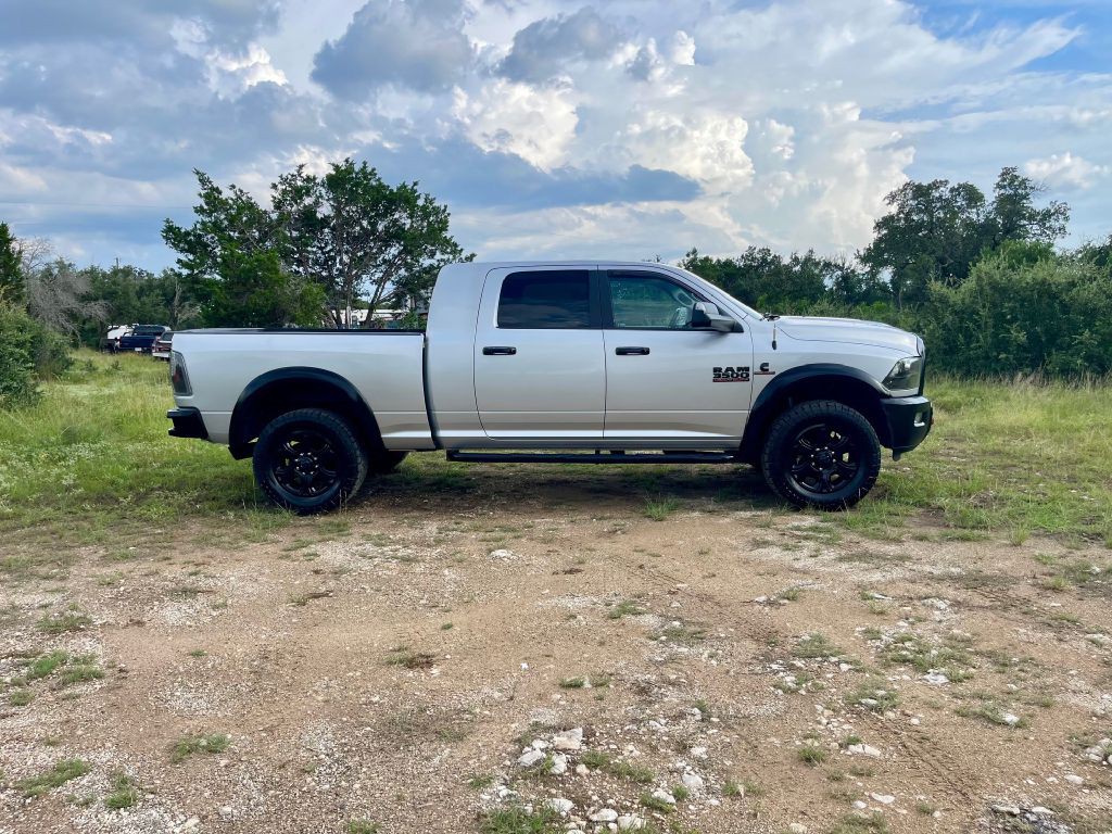2016 RAM 3500 Image 4