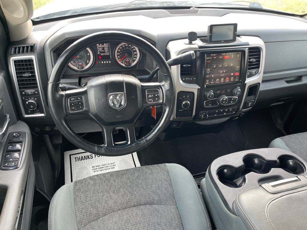 2016 RAM 3500 Image 10
