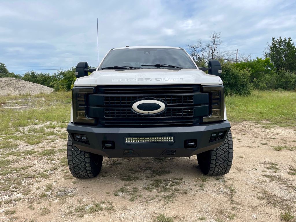2017 Ford F-250 Image 2