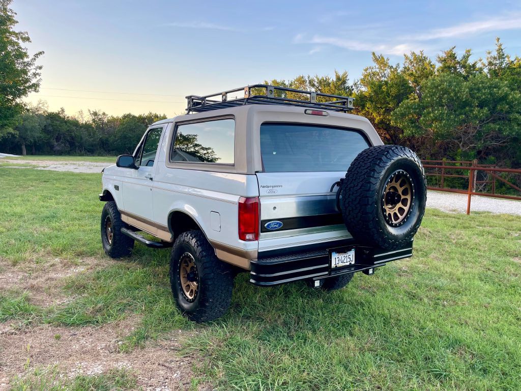 1996 Ford Bronco Image 6