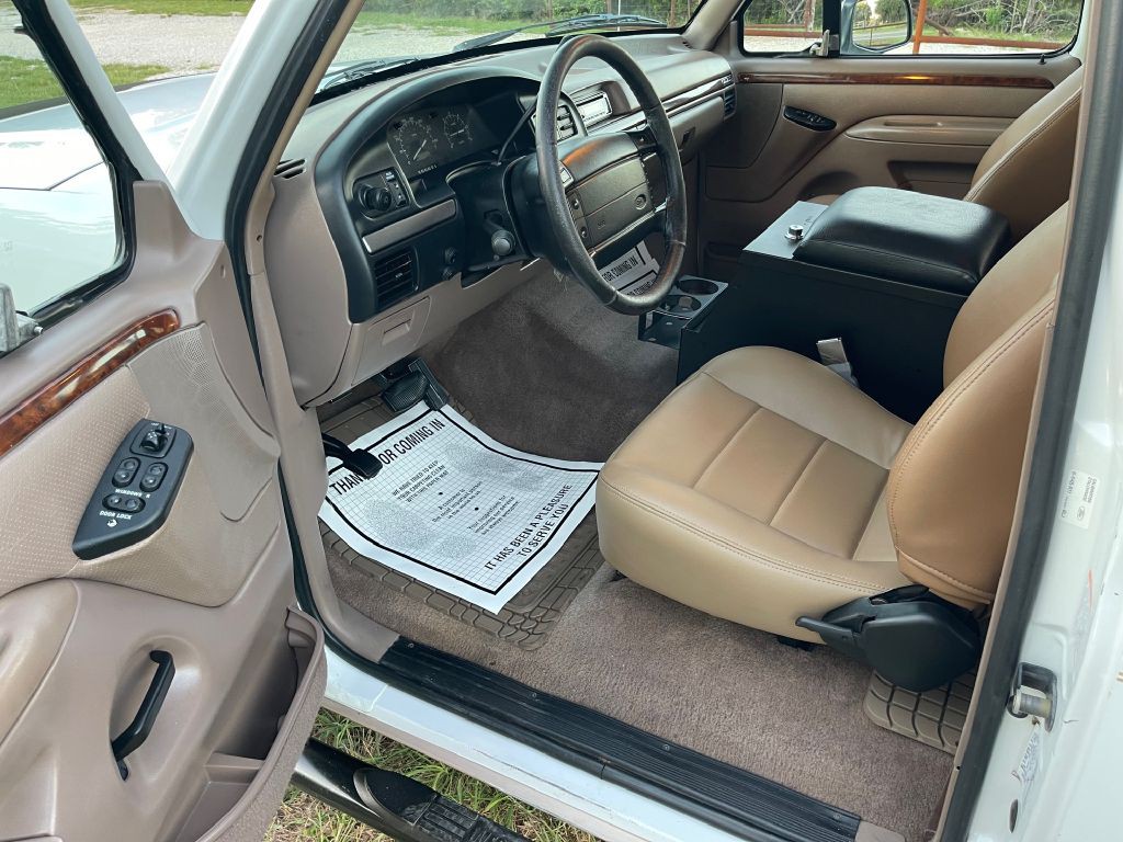1996 Ford Bronco Image 14