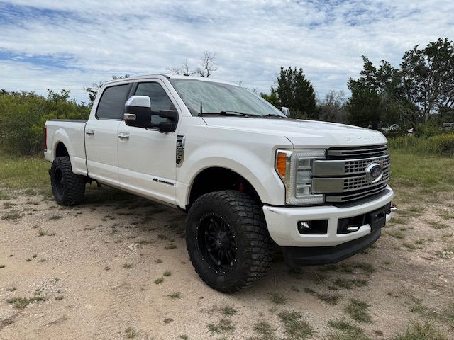 2017 Ford F-350 Image 3