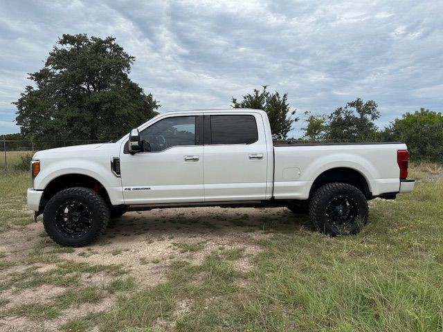 2017 Ford F-350 Image 8