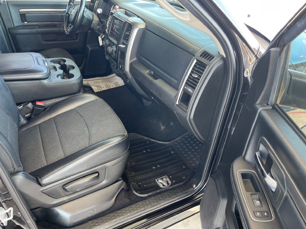 2018 RAM 2500 Image 12