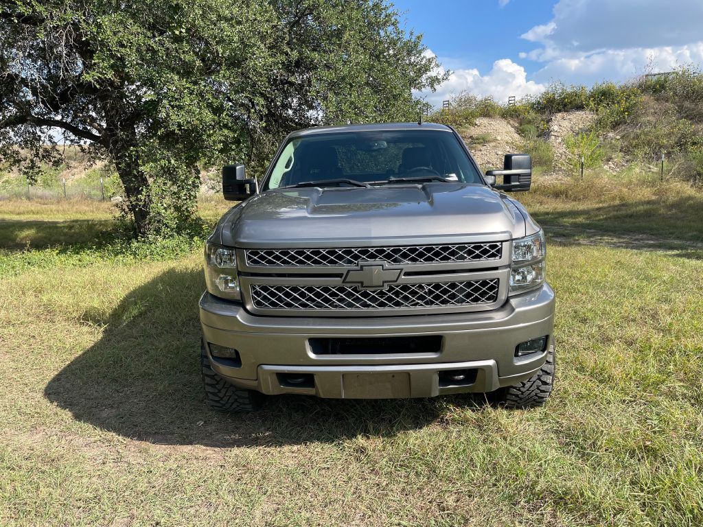 2013 Chevrolet Silverado 1500 Image 2