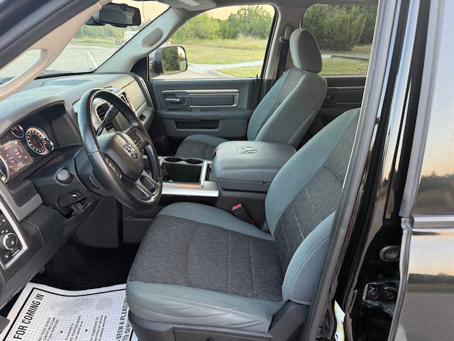 2014 RAM 3500 Image 10