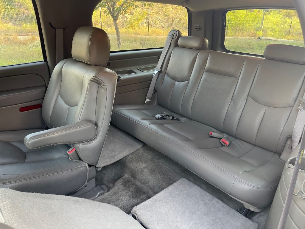 2004 GMC Yukon Image 11