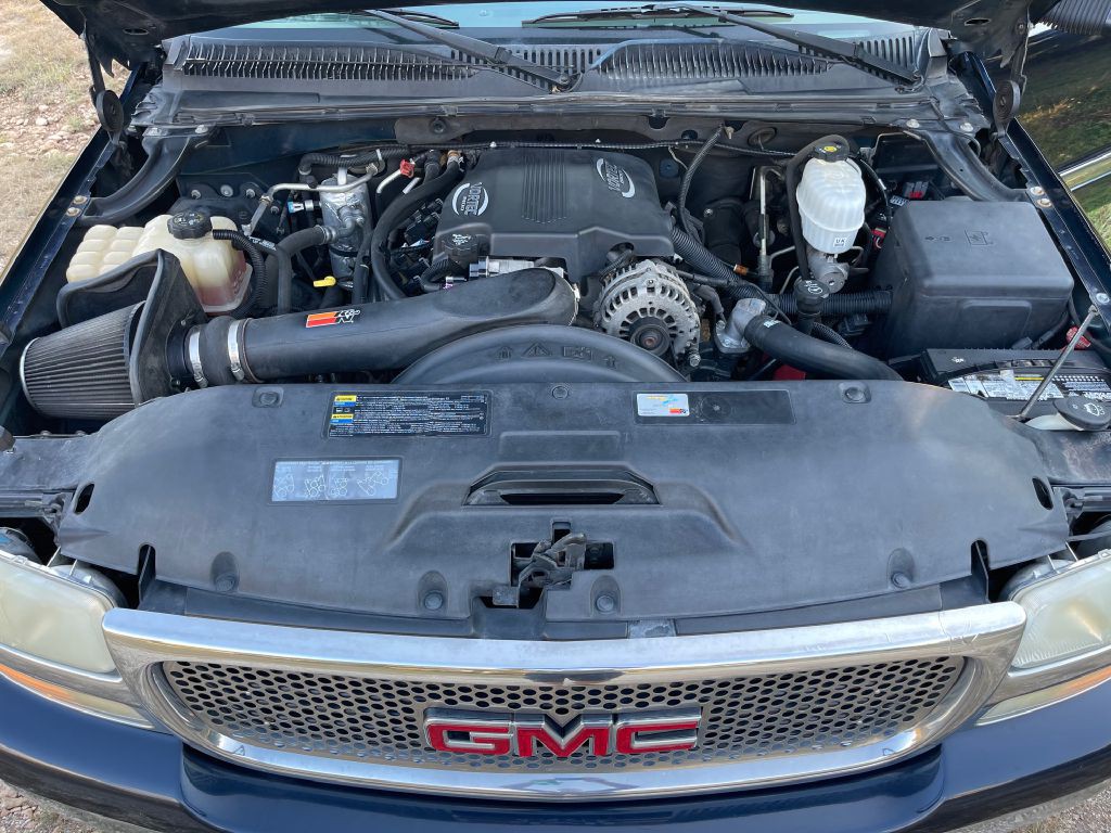 2004 GMC Yukon Image 13
