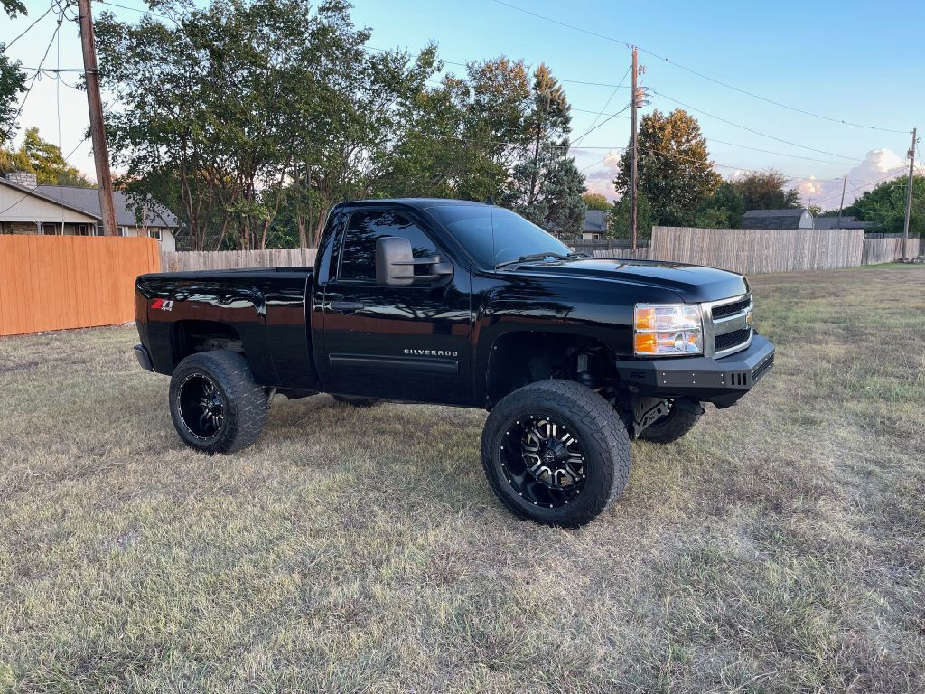 2010 Chevrolet Silverado 1500 Image 4