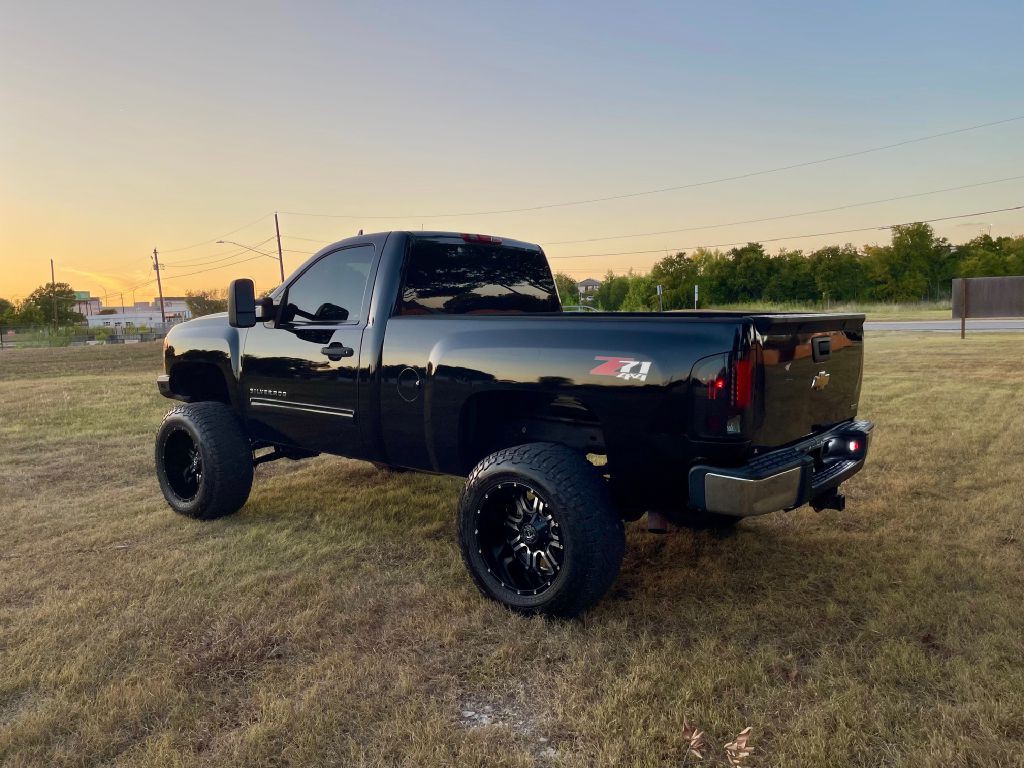 2010 Chevrolet Silverado 1500 Image 7