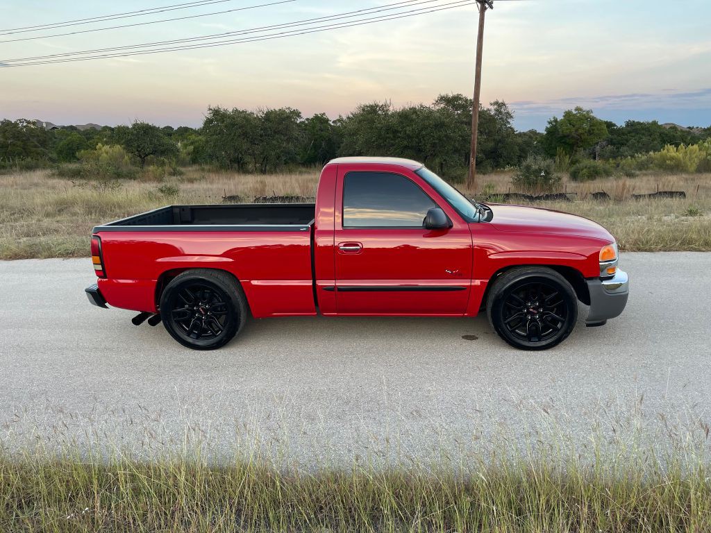 2007 GMC Sierra Image 4