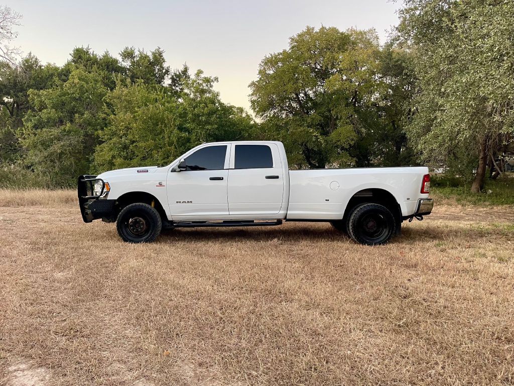 2019 RAM 3500 Image 5