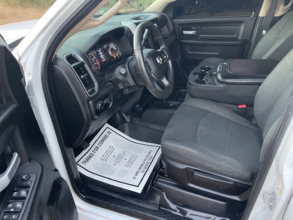 2019 RAM 3500 Image 10