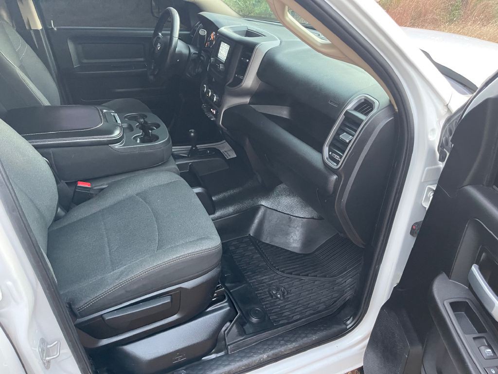 2019 RAM 3500 Image 11