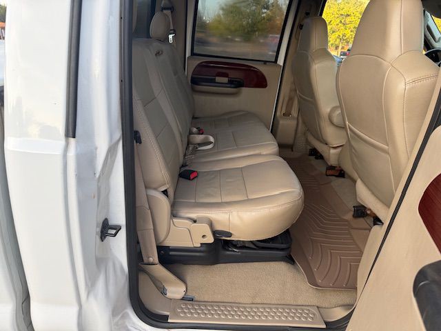2005 Ford F-250 Image 14