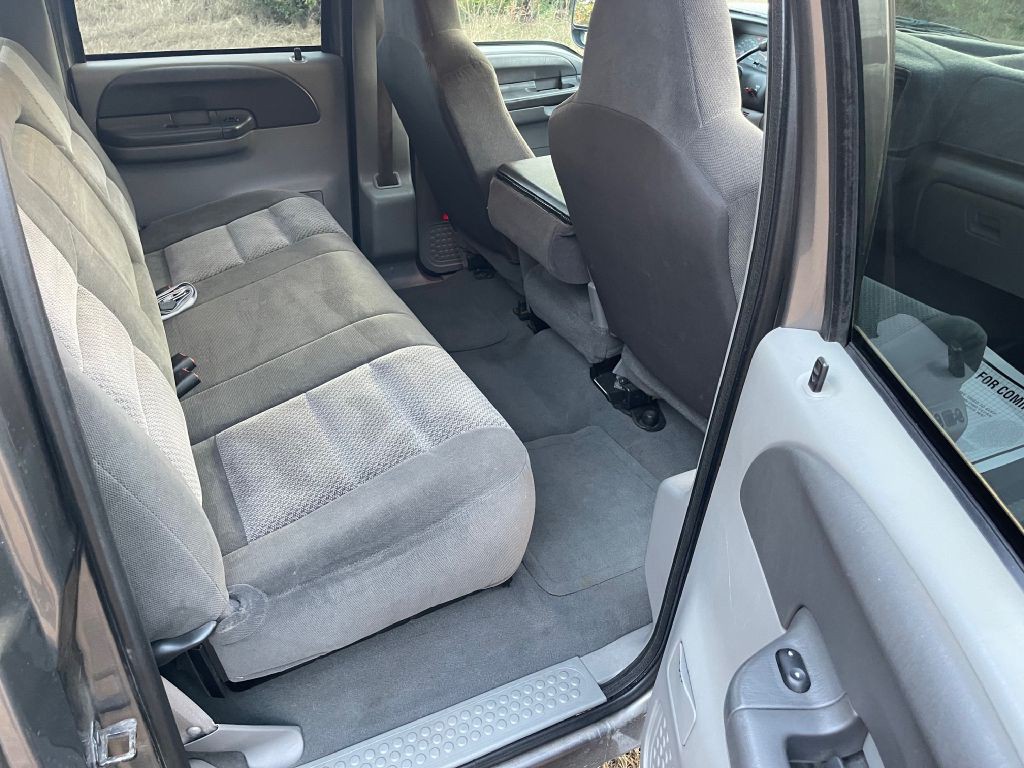 2002 Ford F-350 Image 12