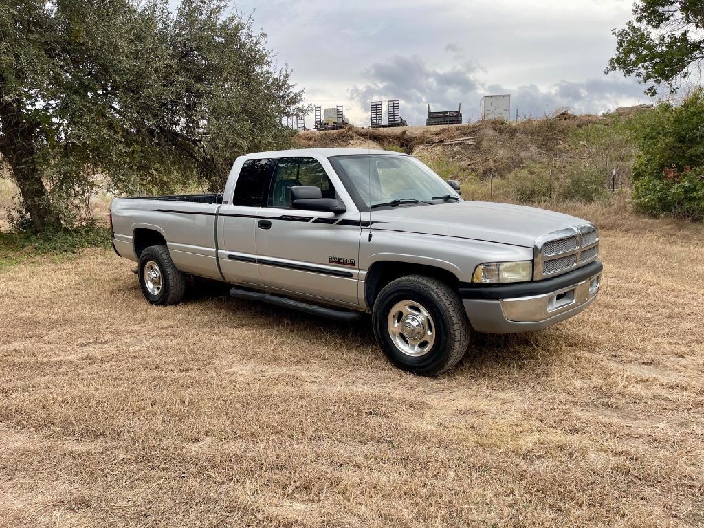 2002 Dodge Ram 2500 Image 3