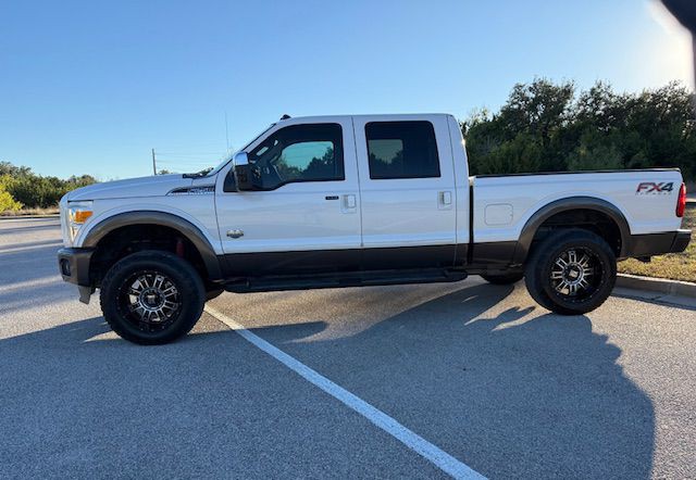 2015 Ford F-250 Image 4