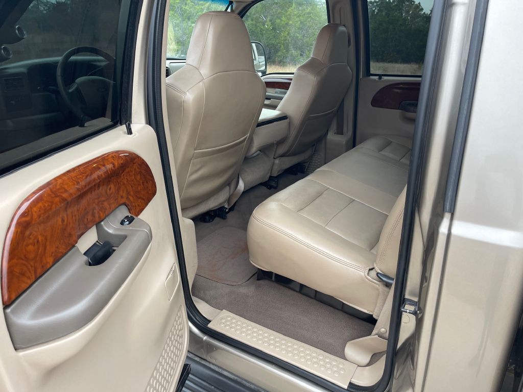 2003 Ford F-350 Image 12