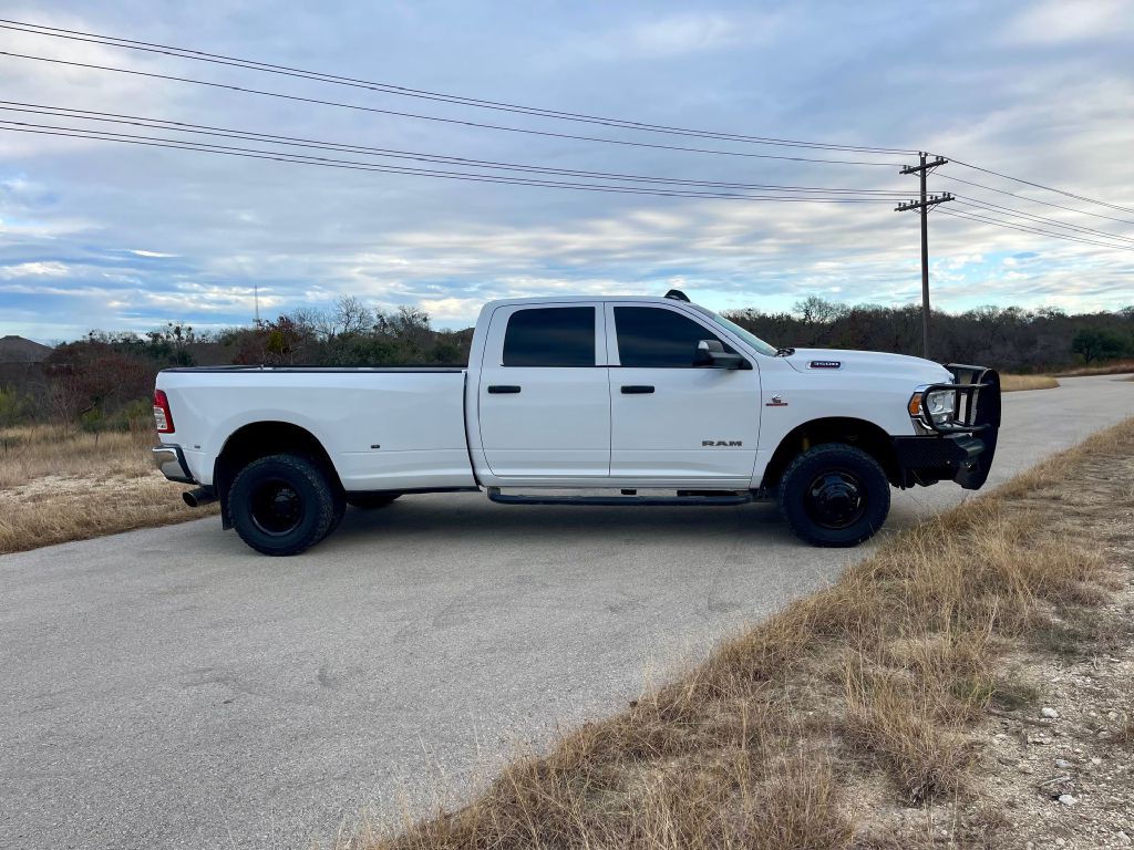 2019 RAM 3500 Image 4