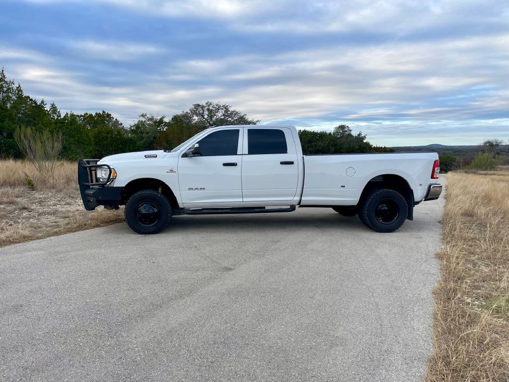 2019 RAM 3500 Image 5