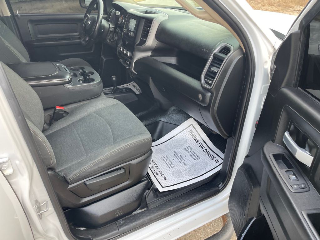 2019 RAM 3500 Image 12