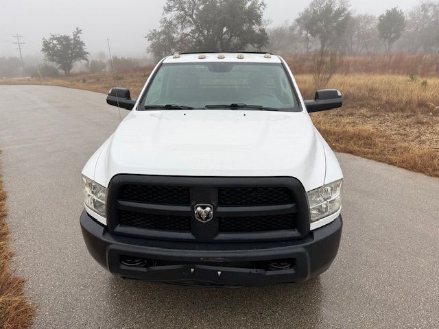 2018 RAM 3500 Image 2