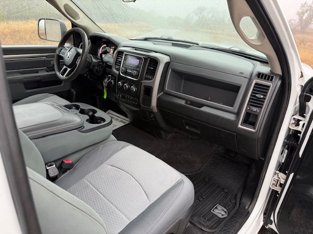 2018 RAM 3500 Image 12