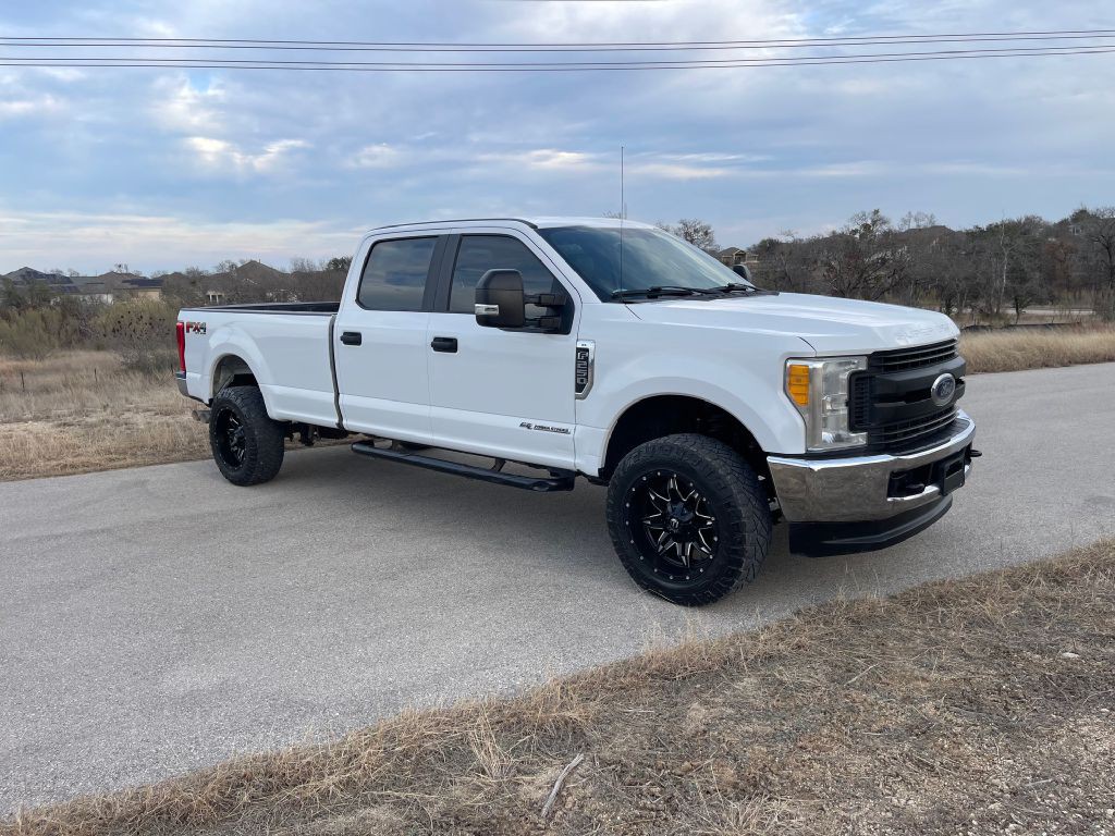 2017 Ford F-250 Image 3