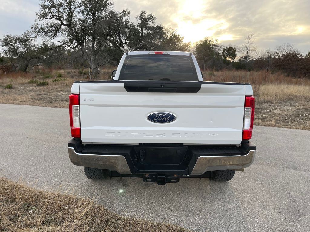 2017 Ford F-250 Image 7