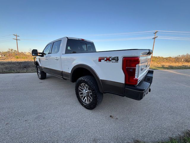 2017 Ford F-250 Image 7