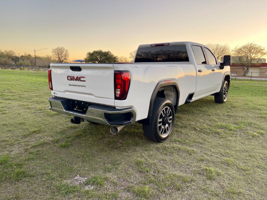 2024 GMC Sierra Image 7