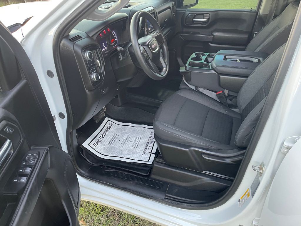 2024 GMC Sierra Image 9