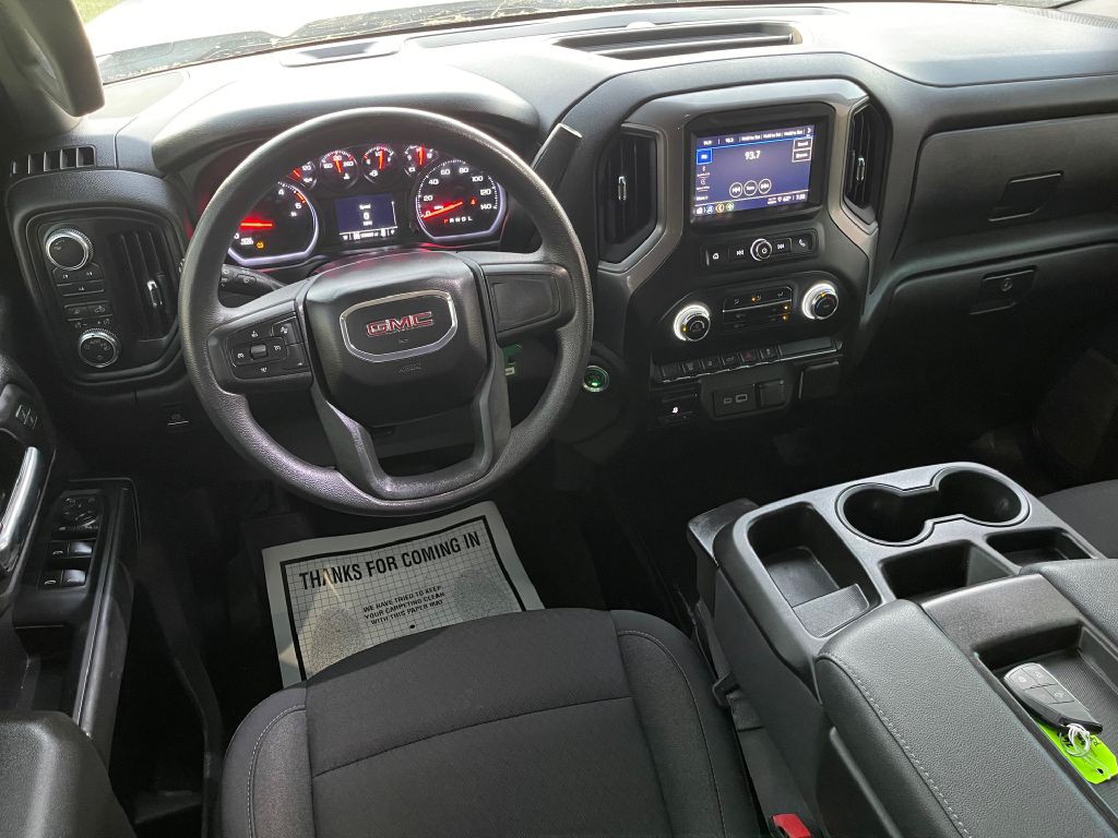 2024 GMC Sierra Image 10