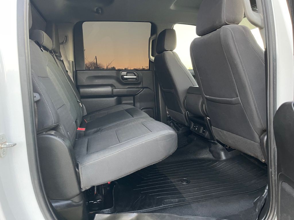 2024 GMC Sierra Image 12