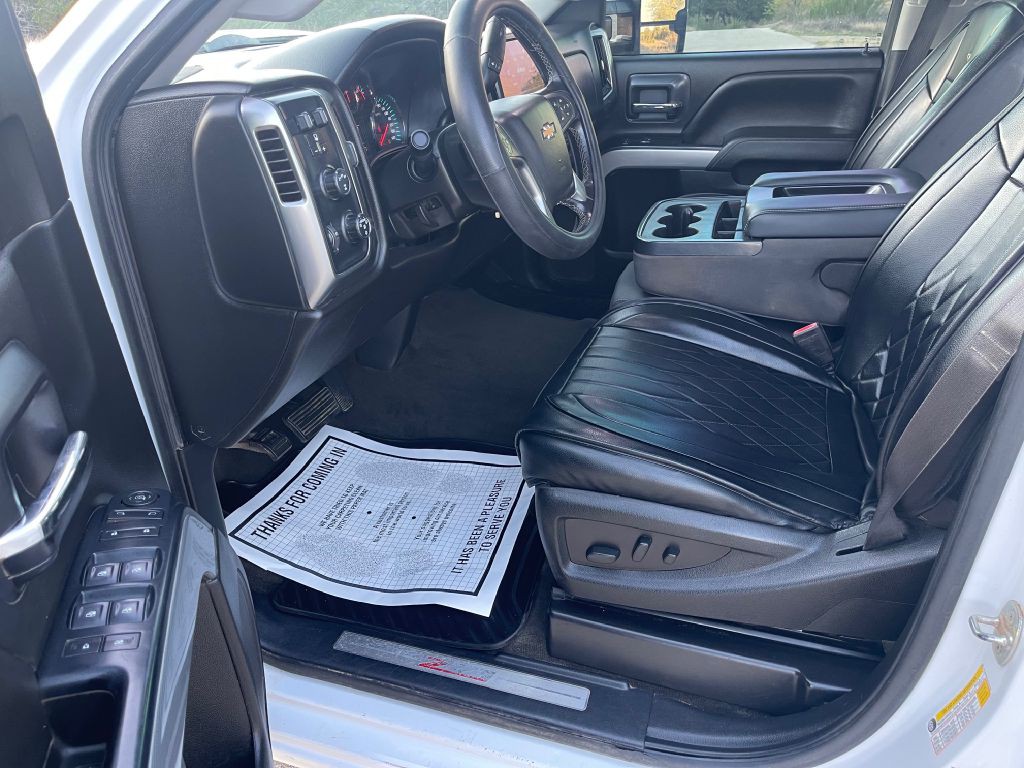 2018 Chevrolet Silverado 1500 Image 9