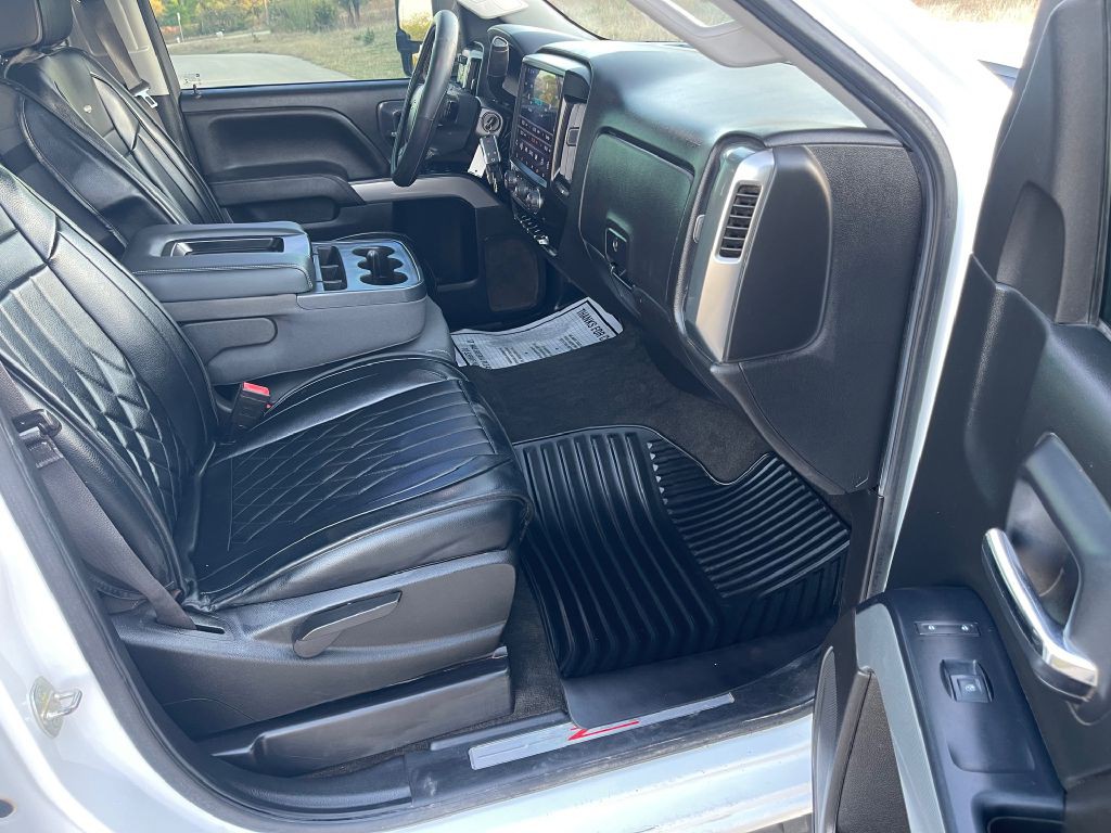 2018 Chevrolet Silverado 1500 Image 12