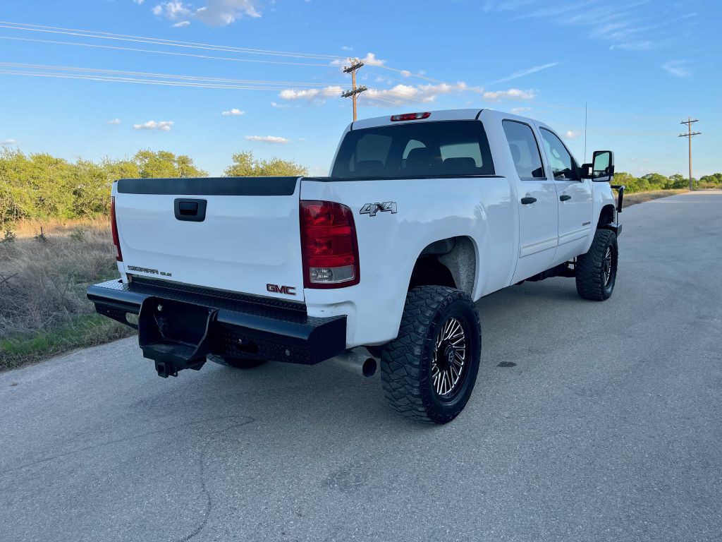 2011 GMC Sierra Image 8