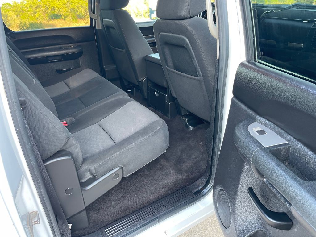 2011 GMC Sierra Image 12