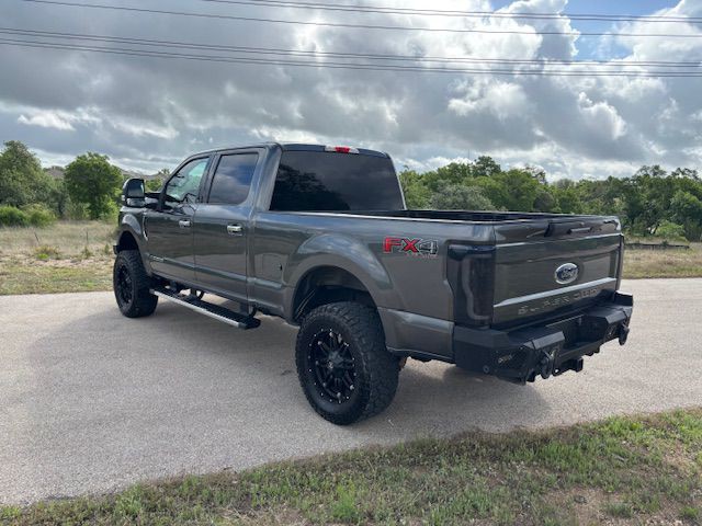 2017 Ford F-250 Image 7