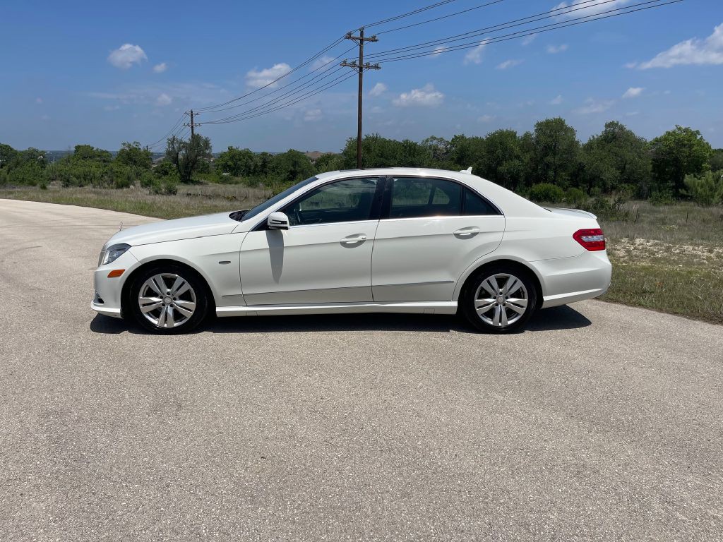 2012 Mercedes-Benz E-Class Image 2