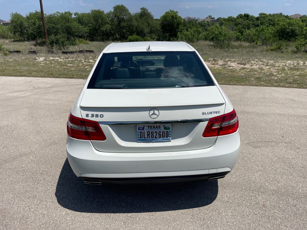 2012 Mercedes-Benz E-Class Image 7