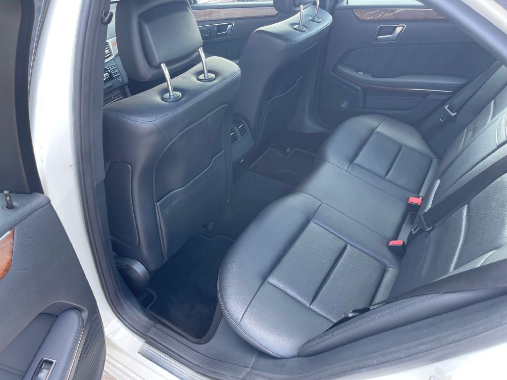 2012 Mercedes-Benz E-Class Image 11