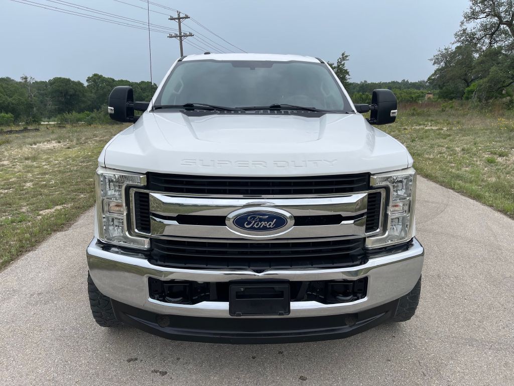 2018 Ford F-250 Image 2